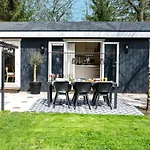 Natuurhuisje Met Omheinde Tuin Hond Welkom Stijlvol Ingericht Stayatsas Julia Chalet Epe