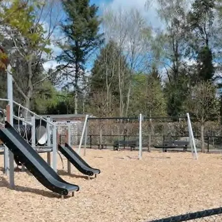 Stayatsas Julia Stijlvol Ingericht, Kindvriendelijk, In Het Bos, Hondje Mag Mee, Parkeren Op Oprit