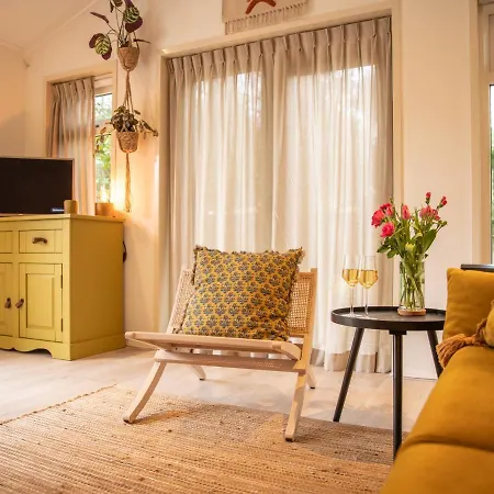 Stayatsas Julia Stijlvol Ingericht, Kindvriendelijk, In Het Bos, Hondje Mag Mee, Parkeren Op Oprit * Epe