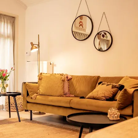 Stayatsas Julia Stijlvol Ingericht, Kindvriendelijk, In Het Bos, Hondje Mag Mee, Parkeren Op Oprit Epe