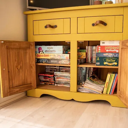 Stayatsas Julia Stijlvol Ingericht, Kindvriendelijk, In Het Bos, Hondje Mag Mee, Parkeren Op Oprit Epe