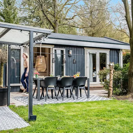 Stayatsas Julia Stijlvol Ingericht, Kindvriendelijk, In Het Bos, Hondje Mag Mee, Parkeren Op Oprit Epe