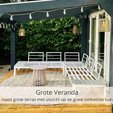 Stayatsas Julia Stijlvol Ingericht, Kindvriendelijk, In Het Bos, Hondje Mag Mee, Parkeren Op Oprit Epe