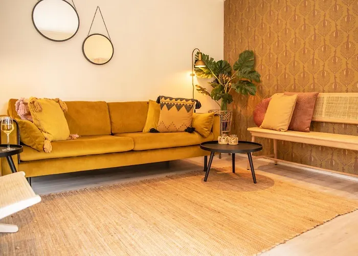 Chalet Stayatsas Julia Stijlvol Ingericht, Kindvriendelijk, In Het Bos, Hondje Mag Mee, Parkeren Op Oprit