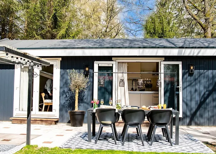 Stayatsas Julia Stijlvol Ingericht, Kindvriendelijk, In Het Bos, Hondje Mag Mee, Parkeren Op Oprit شاليه *