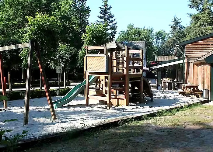 Stayatsas Julia Stijlvol Ingericht, Kindvriendelijk, In Het Bos, Hondje Mag Mee, Parkeren Op Oprit